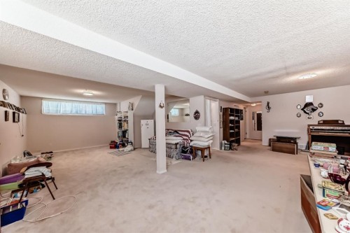 21 Strathmore Lakes Way, Strathmore, AB - Indoor Photo Showing Other Room