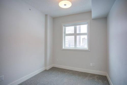 N/A-201 1 Street Se, Calgary, AB - Indoor Photo Showing Other Room