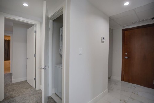 N/A-201 1 Street Se, Calgary, AB - Indoor Photo Showing Other Room