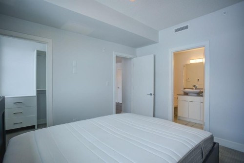 N/A-201 1 Street Se, Calgary, AB - Indoor Photo Showing Bedroom