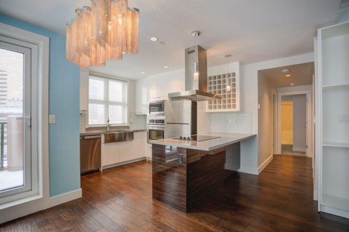 N/A-201 1 Street Se, Calgary, AB - Indoor Photo Showing Kitchen With Upgraded Kitchen