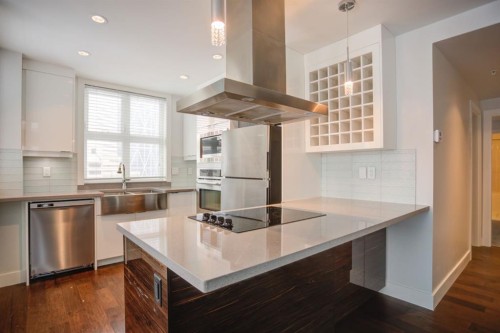N/A-201 1 Street Se, Calgary, AB - Indoor Photo Showing Kitchen With Upgraded Kitchen