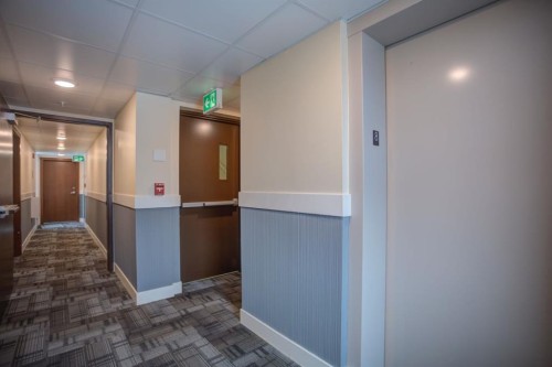 N/A-201 1 Street Se, Calgary, AB - Indoor Photo Showing Other Room