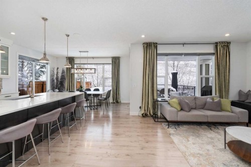 81 Cranbrook Place Se, Calgary, AB - Indoor Photo Showing Living Room