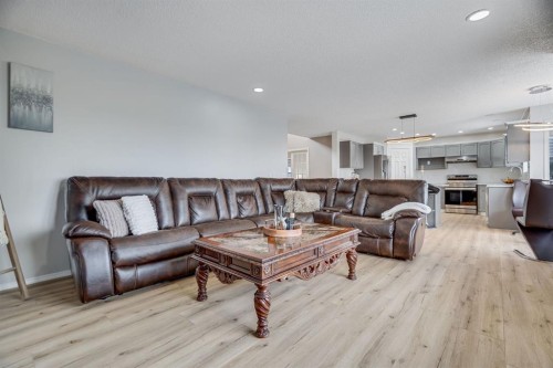 104 Cove Crescent, Chestermere, AB - Indoor Photo Showing Living Room
