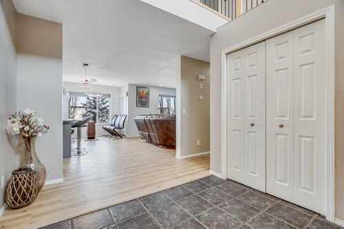 104 Cove Crescent, Chestermere, AB - Indoor Photo Showing Other Room