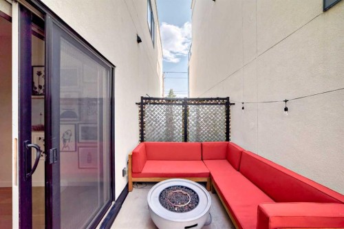 109-15 Rosscarrock Gate Sw, Calgary, AB -  Photo Showing Other Room