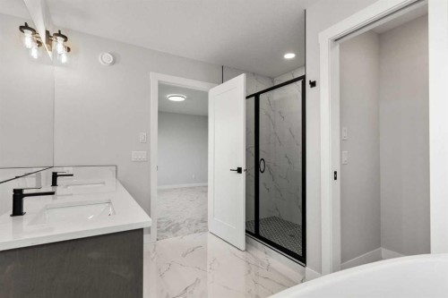 315 Kinniburgh Loop, Chestermere, AB - Indoor Photo Showing Other Room