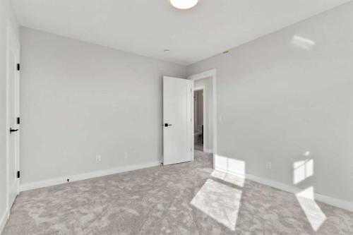 315 Kinniburgh Loop, Chestermere, AB - Indoor Photo Showing Other Room