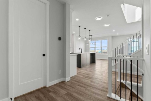 315 Kinniburgh Loop, Chestermere, AB - Indoor Photo Showing Other Room