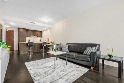 1526-222 Riverfront Avenue Sw, Calgary, AB - Indoor Photo Showing Living Room