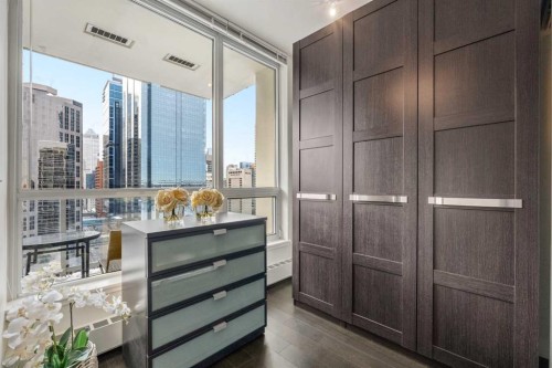 1526-222 Riverfront Avenue Sw, Calgary, AB - Indoor Photo Showing Other Room