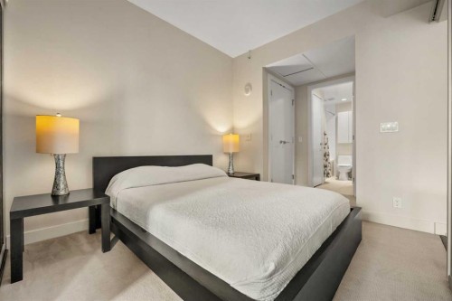 1526-222 Riverfront Avenue Sw, Calgary, AB - Indoor Photo Showing Bedroom