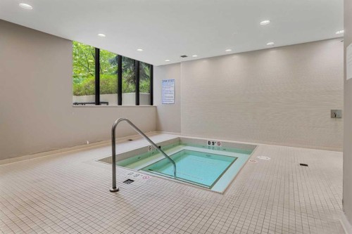 1526-222 Riverfront Avenue Sw, Calgary, AB - Indoor Photo Showing Other Room With In Ground Pool
