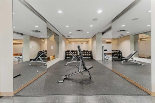 1526-222 Riverfront Avenue Sw, Calgary, AB - Indoor Photo Showing Gym Room