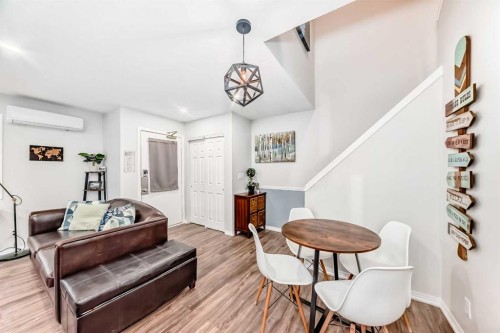 108-1000 Harvie Heights Road, Harvie Heights, AB - Indoor Photo Showing Dining Room
