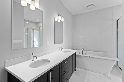 601-15 Coopersfield Link Sw, Airdrie, AB - Indoor Photo Showing Bathroom