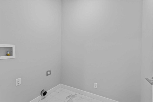 601-15 Coopersfield Link Sw, Airdrie, AB - Indoor Photo Showing Other Room