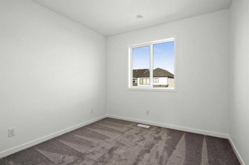 640 Masters Road Se, Calgary, AB - Indoor Photo Showing Other Room