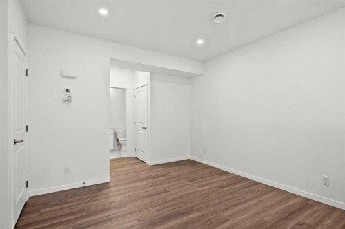 640 Masters Road Se, Calgary, AB - Indoor Photo Showing Other Room