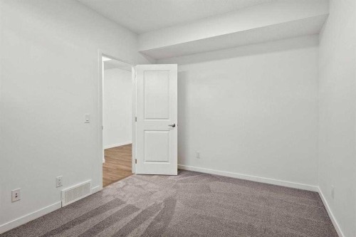 640 Masters Road Se, Calgary, AB - Indoor Photo Showing Other Room