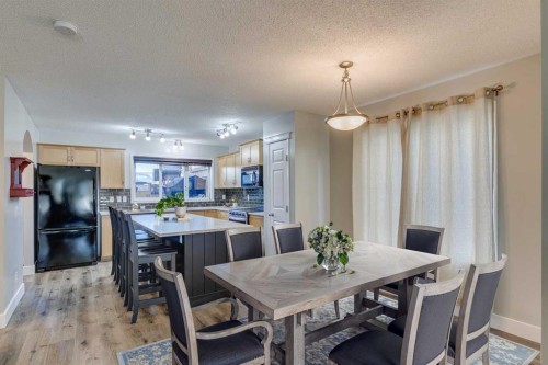 199 Everglen Way Sw, Calgary, AB - Indoor Photo Showing Dining Room