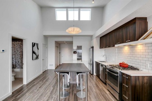 408-730 5 Street Ne, Calgary, AB - Indoor Photo Showing Kitchen With Upgraded Kitchen
