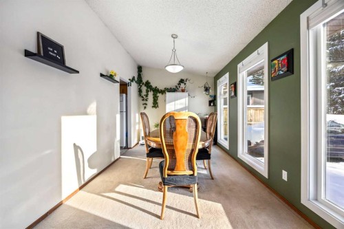 76 Bedford Circle Ne, Calgary, AB - Indoor