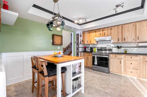 76 Bedford Circle Ne, Calgary, AB - Indoor