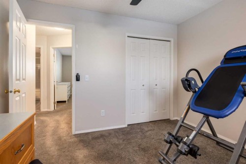 145 Fairway View Nw, High River, AB - Indoor