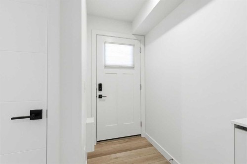 162 Spring Creek Common Sw, Calgary, AB - Indoor Photo Showing Other Room