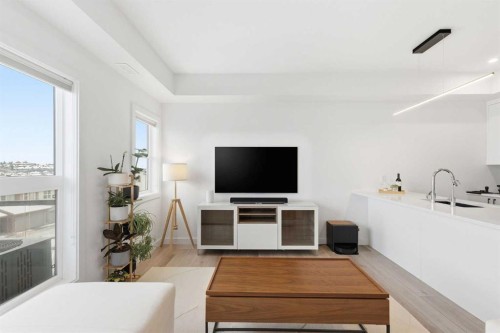 162 Spring Creek Common Sw, Calgary, AB - Indoor Photo Showing Other Room