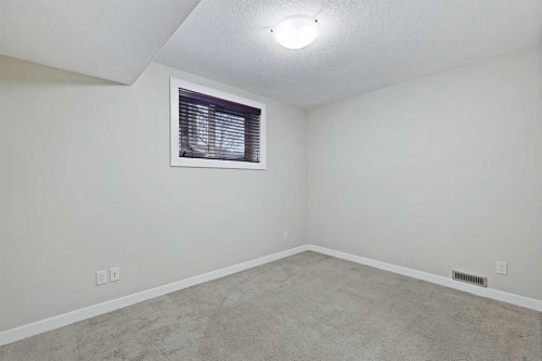 396 Tuscany Estates Rise Nw, Calgary, AB - Indoor Photo Showing Other Room