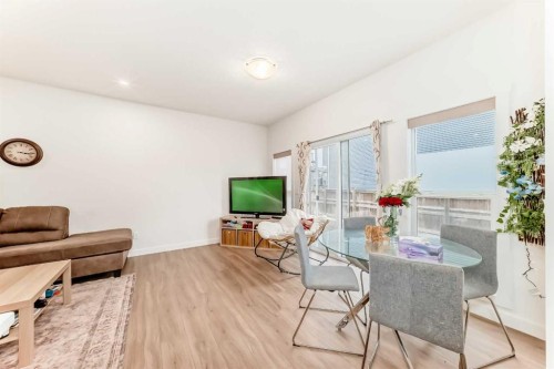 10 Homestead Passage Ne, Calgary, AB - Indoor