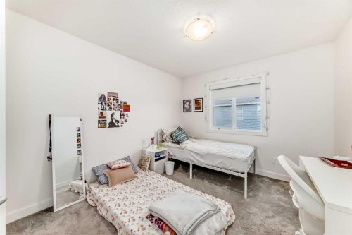 10 Homestead Passage Ne, Calgary, AB - Indoor Photo Showing Bedroom