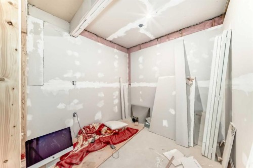 10 Homestead Passage Ne, Calgary, AB - Indoor