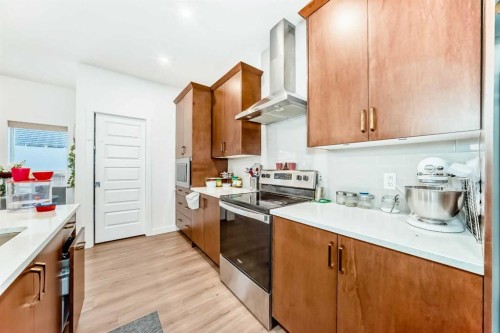 10 Homestead Passage Ne, Calgary, AB - Indoor Photo Showing Kitchen