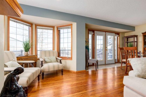 48 Patina Point Sw, Calgary, AB - Indoor Photo Showing Living Room
