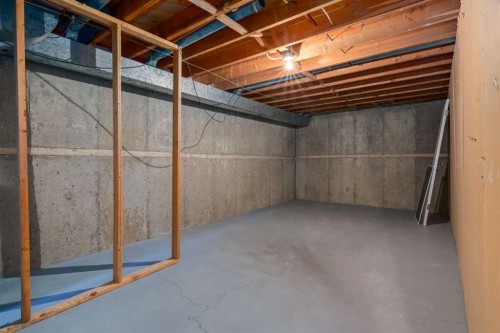 126 & 128 Winston Drive Sw, Calgary, AB - Indoor Photo Showing Basement