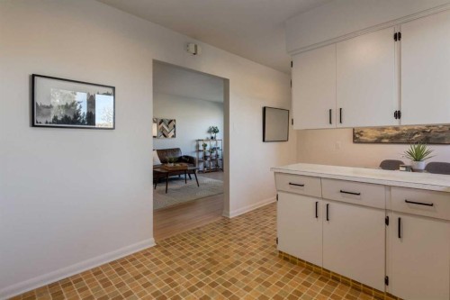 126 & 128 Winston Drive Sw, Calgary, AB - Indoor