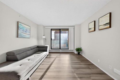 1107-1111 6 Avenue Sw, Calgary, AB - Indoor