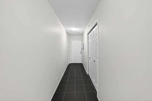 1107-1111 6 Avenue Sw, Calgary, AB - Indoor Photo Showing Other Room