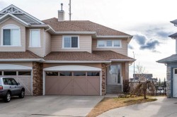 45 Cougarstone Place SW Calgary, AB T3H 4W8