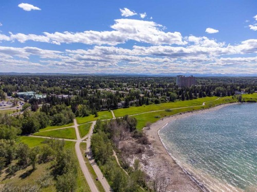 1711, 1715 92 Avenue Sw, Calgary, AB 