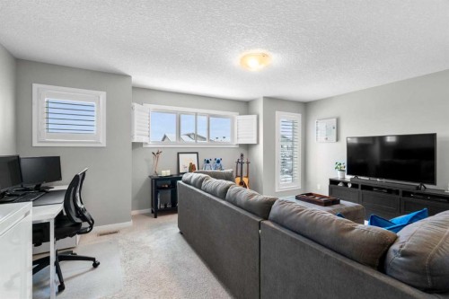 236 Walden Heights Se, Calgary, AB - Indoor Photo Showing Other Room