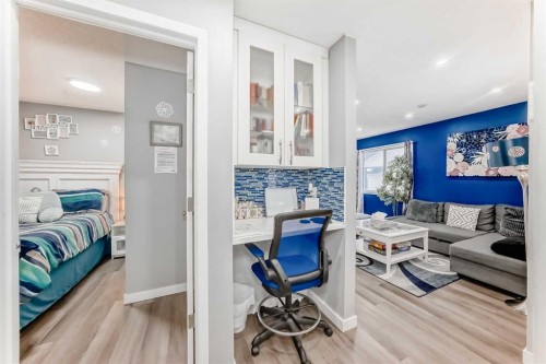 240 Applewood Drive Se, Calgary, AB - Indoor