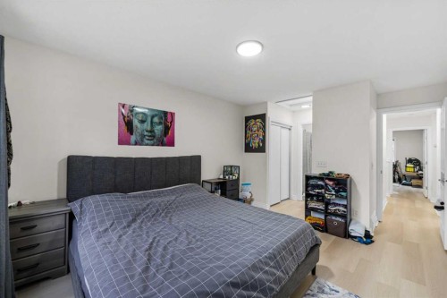 27 Cedarwood Lane Sw, Calgary, AB - Indoor Photo Showing Bedroom