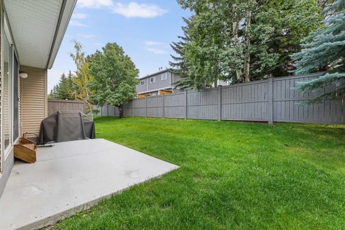 27 Cedarwood Lane Sw, Calgary, AB - Outdoor