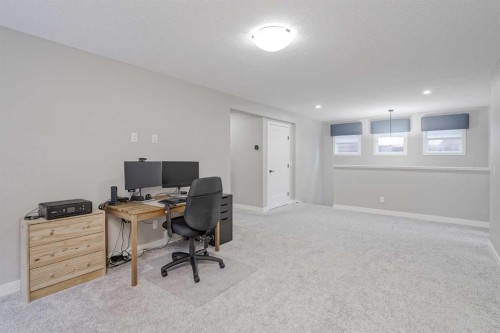 73 Magnolia Terrace Se, Calgary, AB - Indoor Photo Showing Other Room