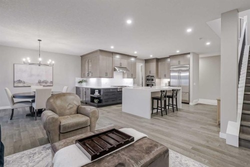 73 Magnolia Terrace Se, Calgary, AB - Indoor